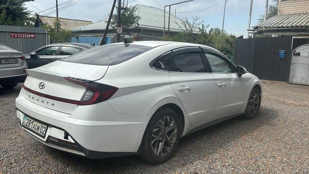 Аренда авто Hyundai Elantra 2024 года под такси