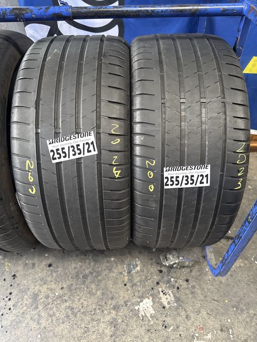 255/35/21 Bridgestone