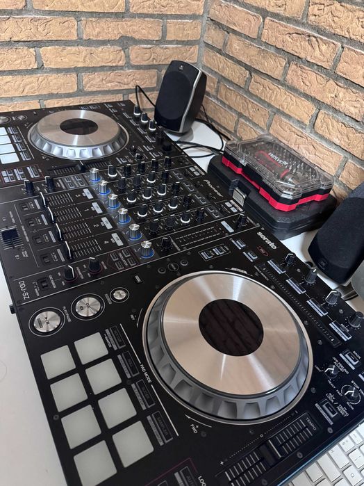 Pioneer DDJ-SZ + Flycase