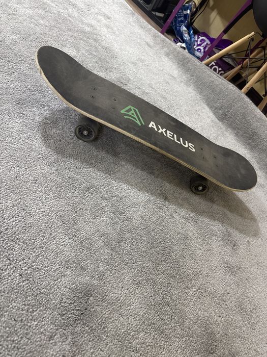 Skateboard | Skeytbourd