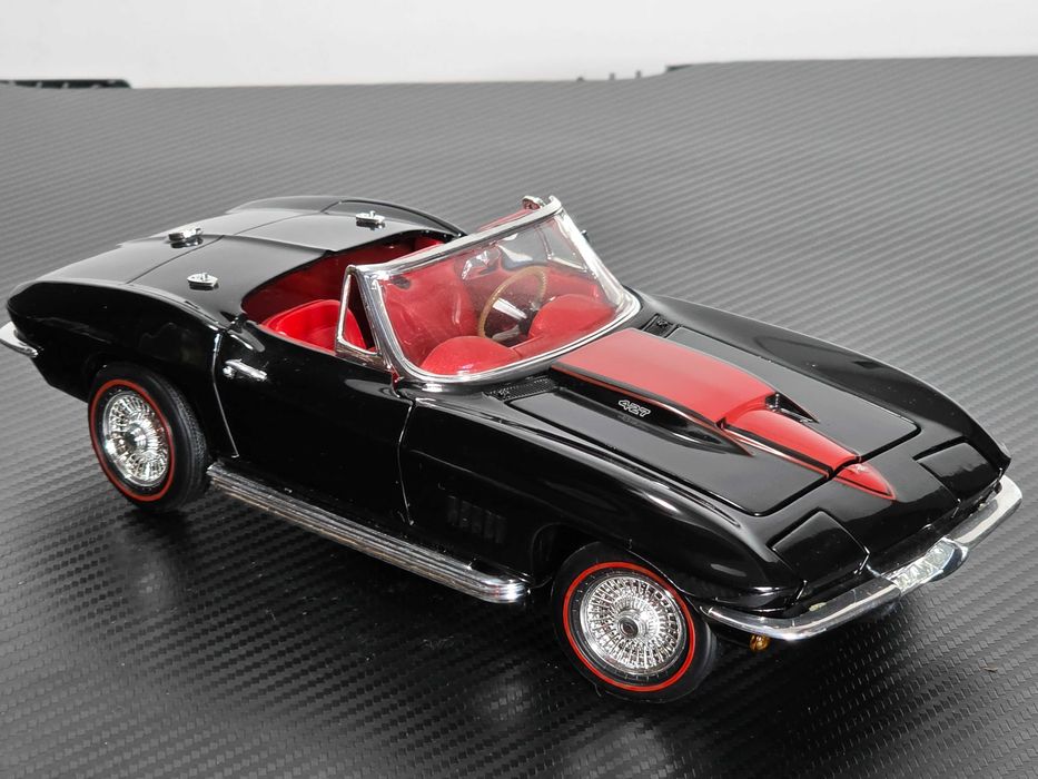 Macheta Auto 1/18 ERTL Chevrolet Corvette 1967