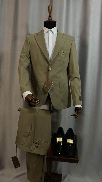 Costum Loro Piana