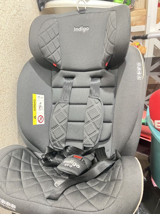 Продается автокресла, как новая.