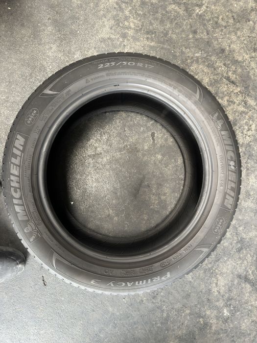 225/50/17 michelin