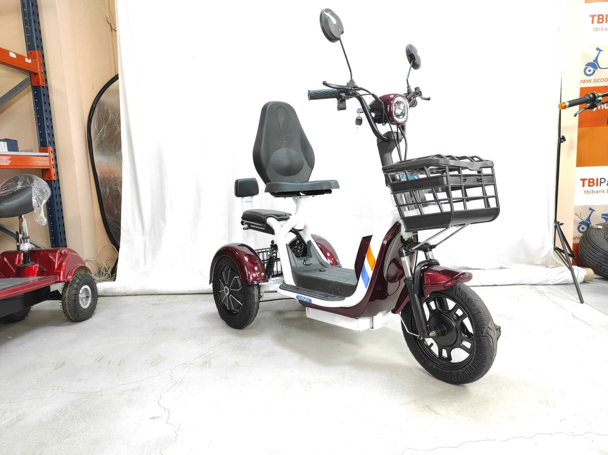 Електрическа триколка EcoWay М31 бордо цвят 500W