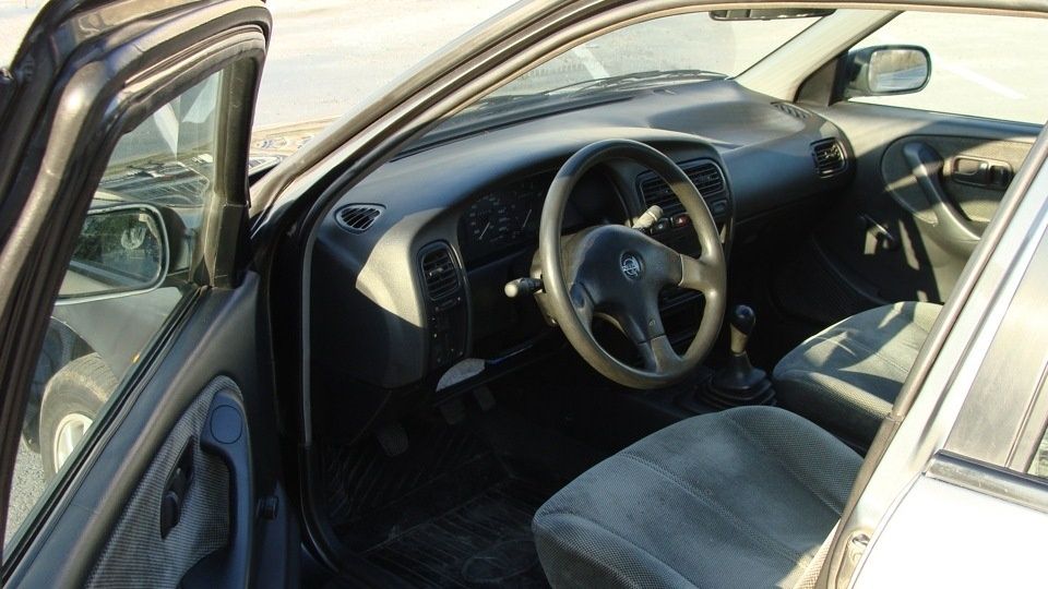 Ниссан примера 1.6 1992год