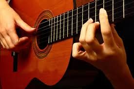 Уроки гитары! Профессиональное обучение!Звоните и пишите в WhatsApp.