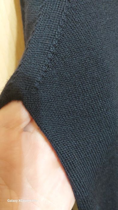 Мъжки пуловер J. Lindeberg,100%вълна размер M/S