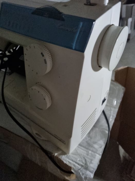 Masina husqvarna viking