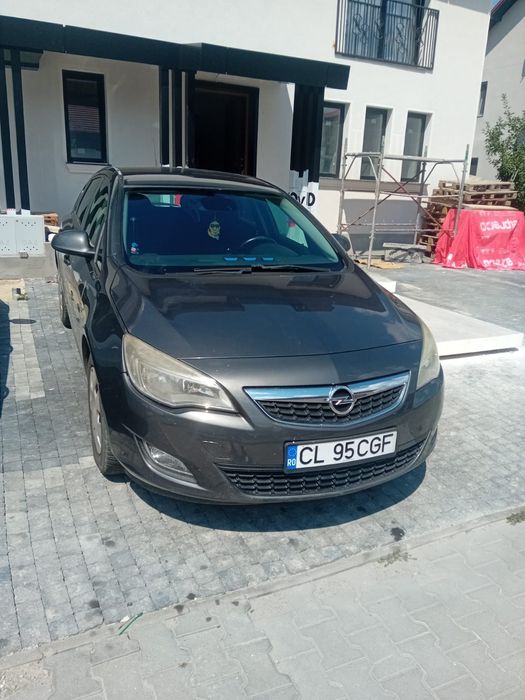 Opel Astra J de vânzare