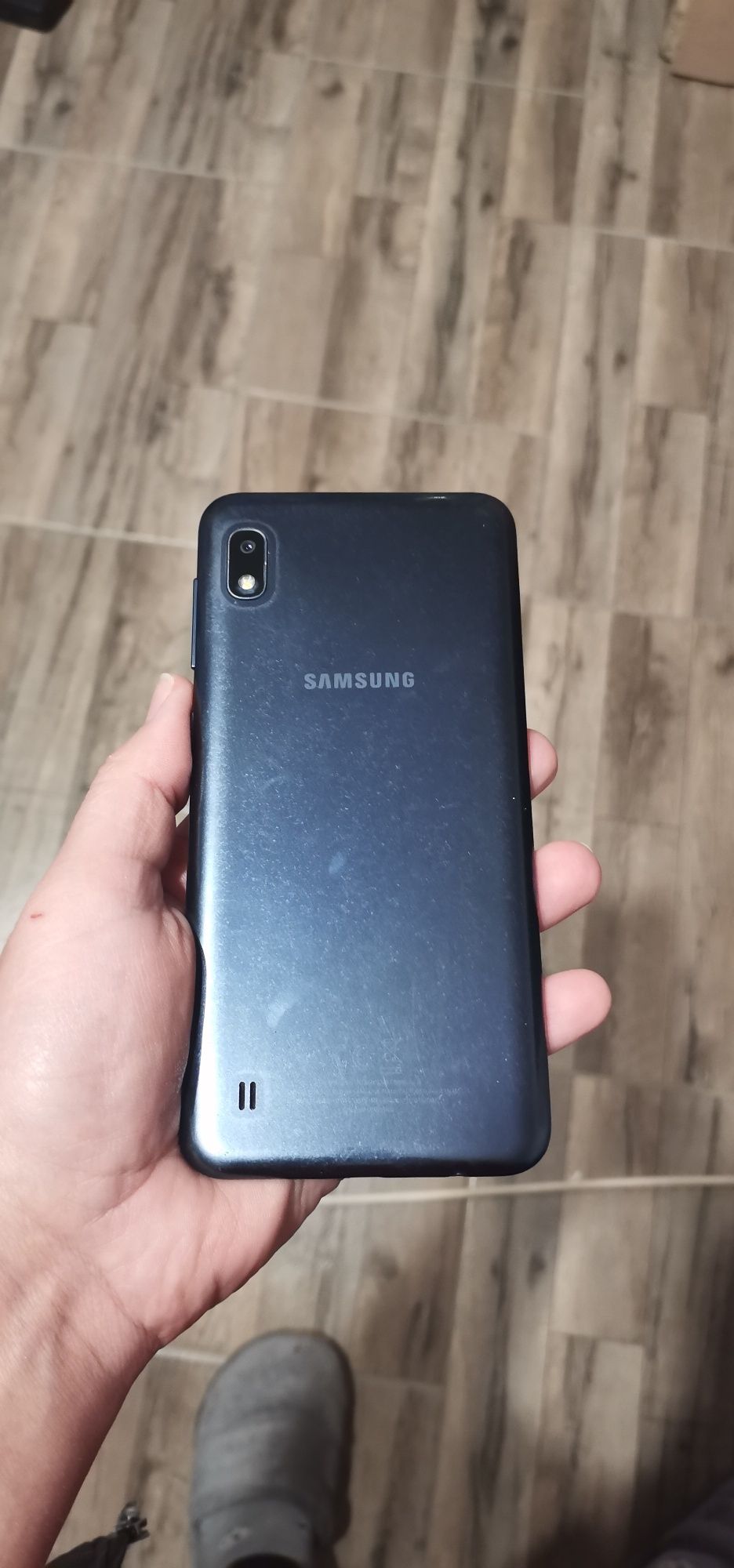 Телефон Samsung A10