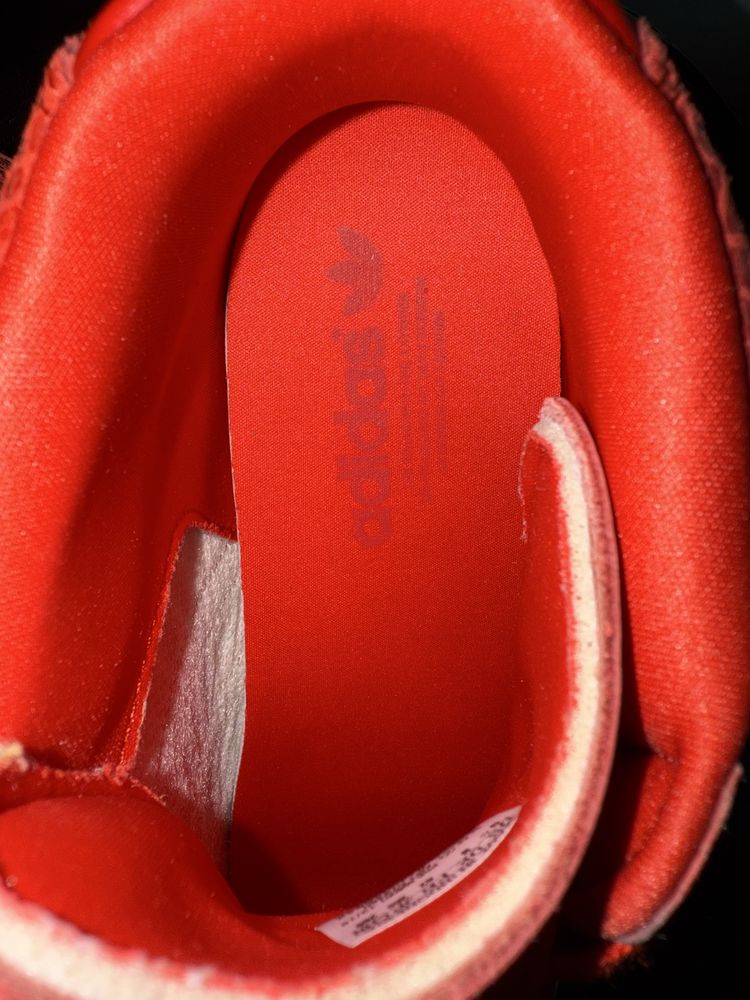 Adidas мартаонки с платформа