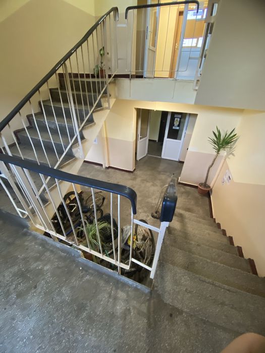 Garsoniera de vânzare