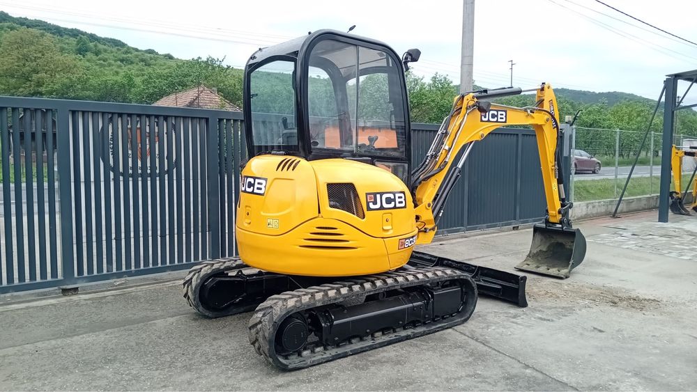 Miniexcavator jcb 8030 an 2020