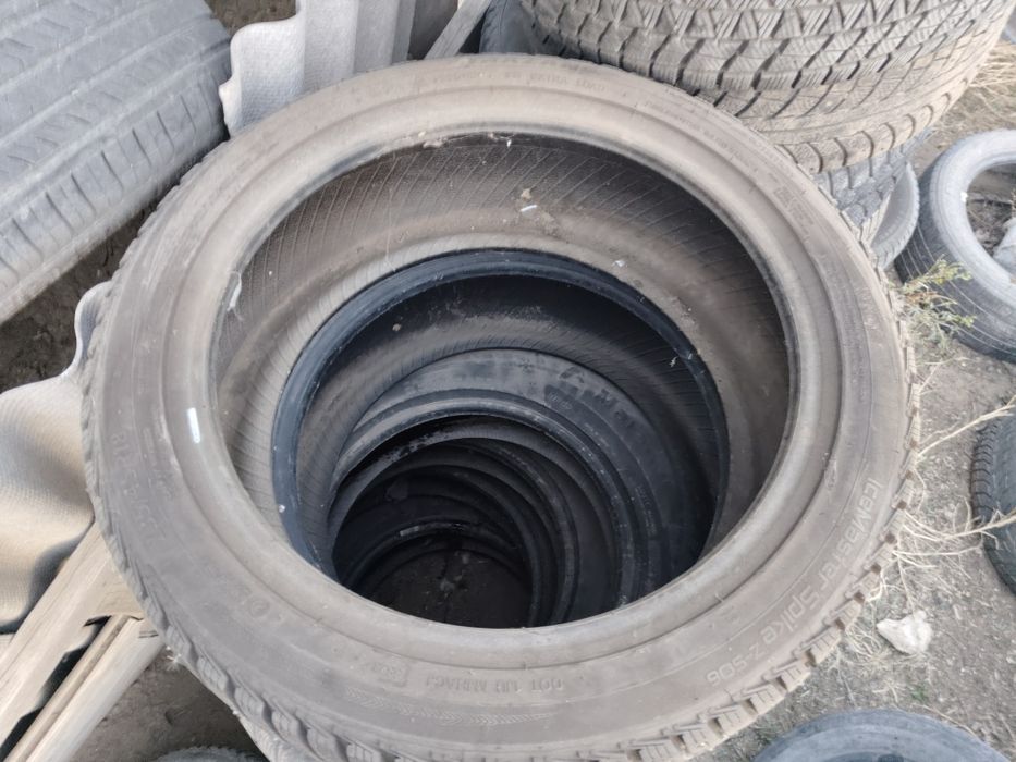 Зимние шины продам