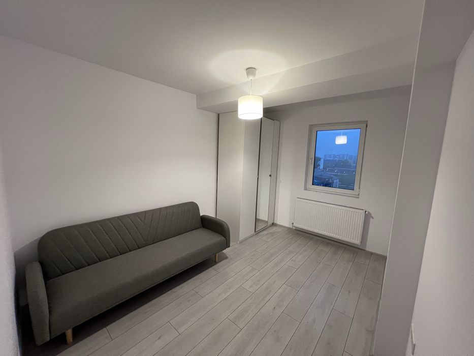 Apartament 3 camere cu loc de parcare