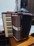 Vand acordeon Hohner verdi 2 in Vargele 80 basi acordat 8.80 bandon