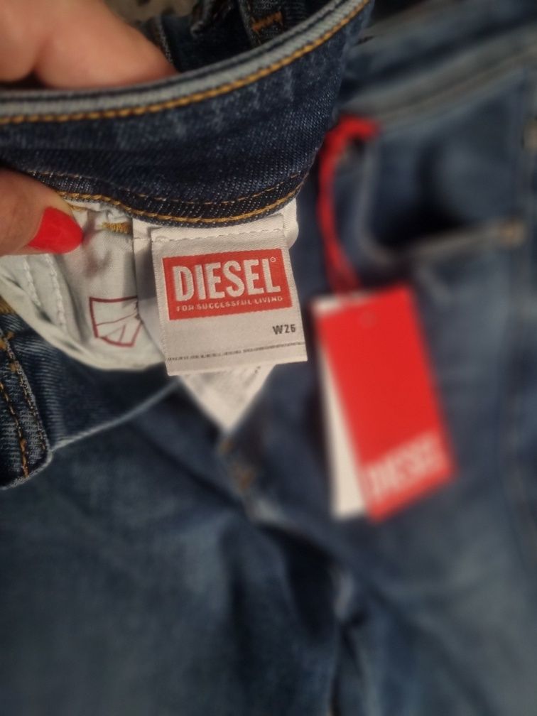 Blugi Diesel w26 noi cu eticheta