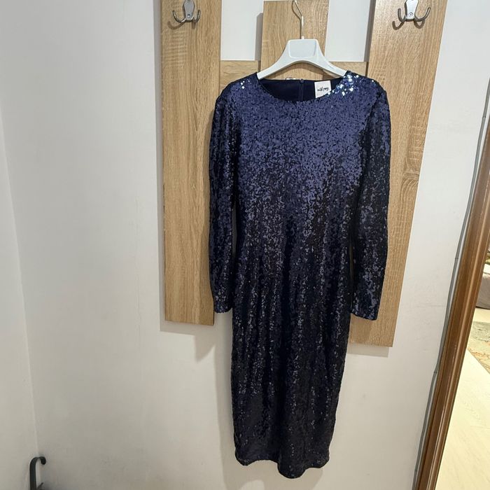 Миди рокля с пайети - тъмносиня