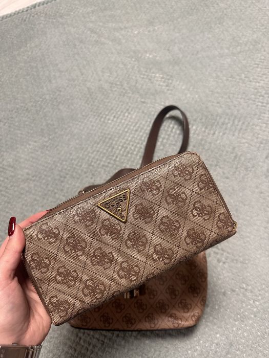 Раница и портмоне GUESS