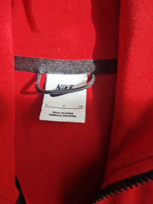 Bluza Nike tech roșie nouă‼️