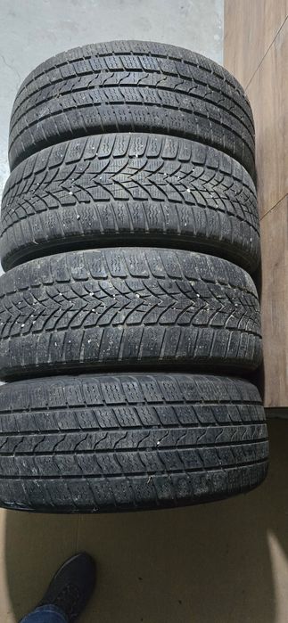 Anvelope de iarna 205 45 17