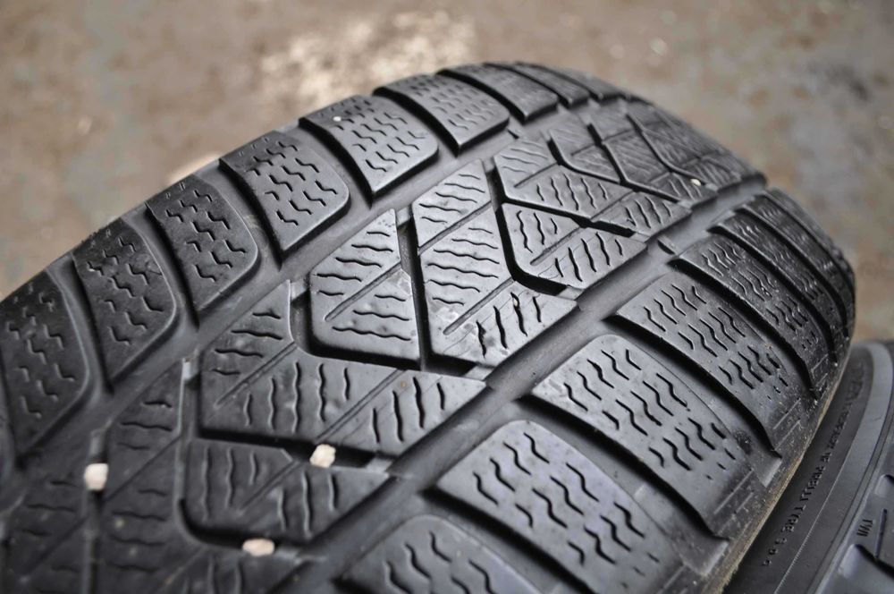 205/60 R17 PIRELLI Sottozero 3 93H