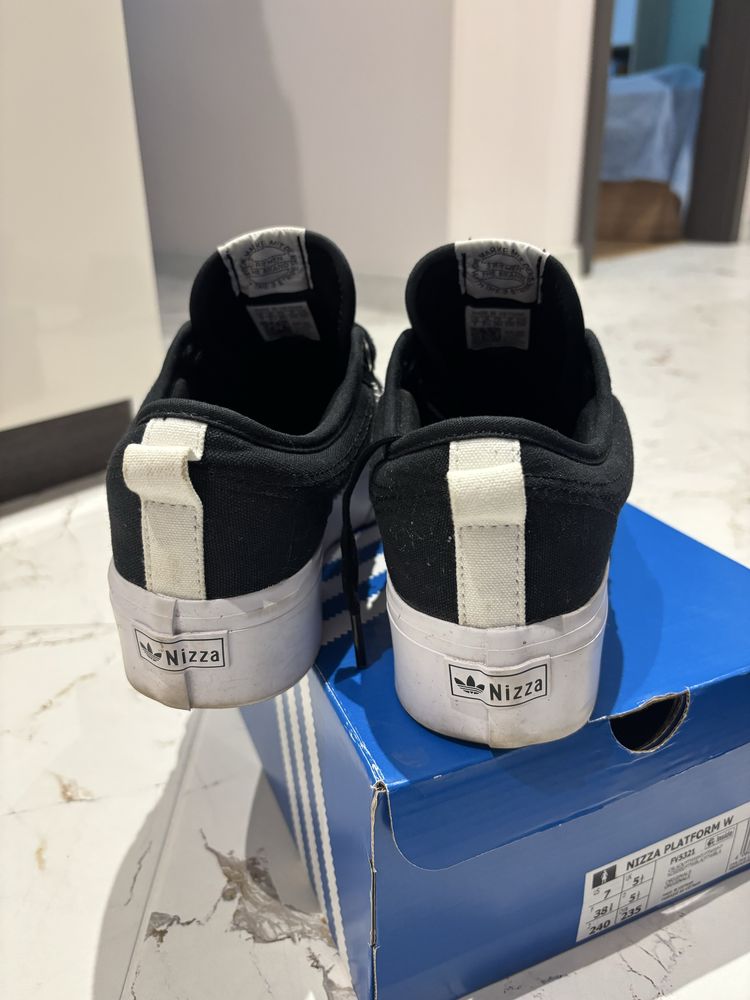 Adidas nizza platform