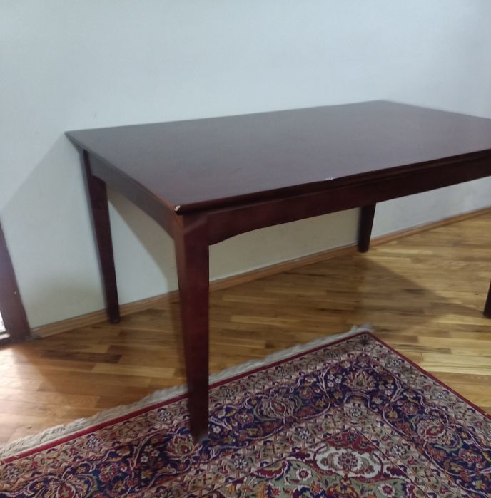 Продам стол малазийский