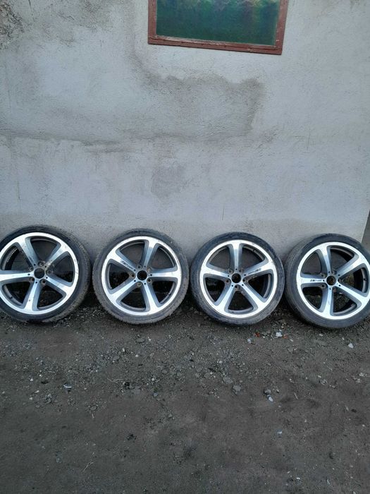 Vand jenti bmw r19 cu cauciuc