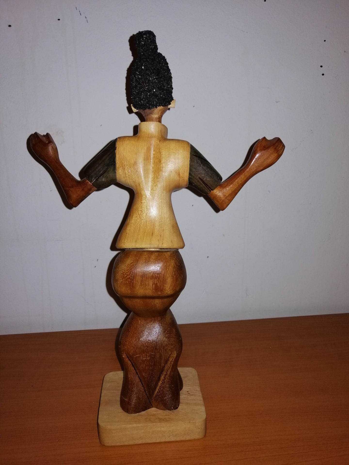 Statueta sculptura lemn arta africa dansatoare cap sold mobil