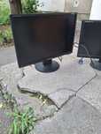 Vând 2 pc plus un subwoofer