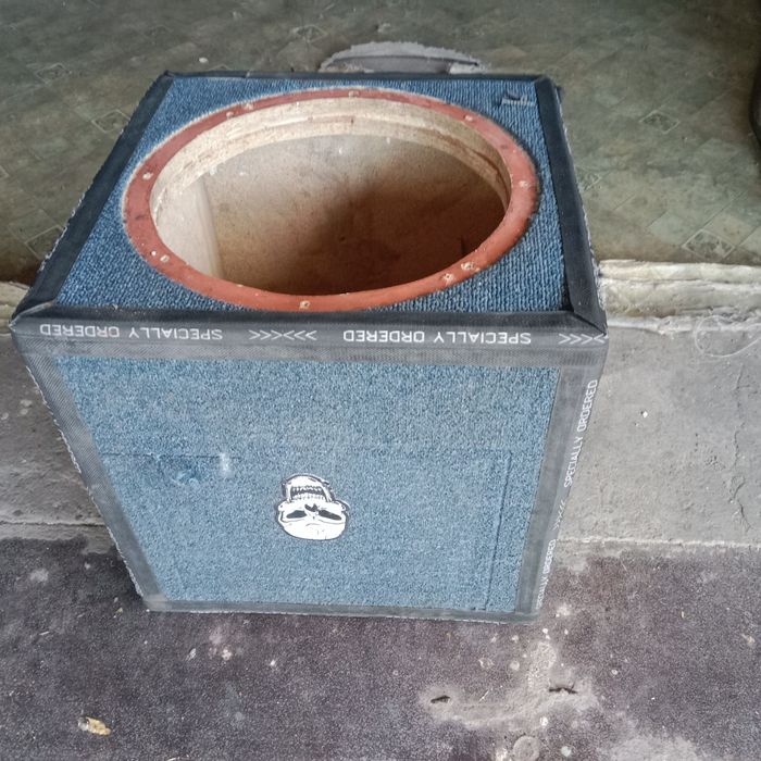 Продам сабвуфер hertz 10 дюймов