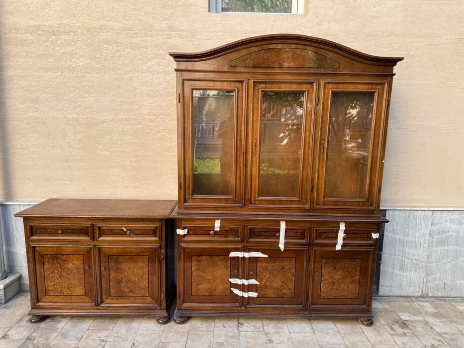 Импортная мебель из дерева для для любителей винтажного стиля.