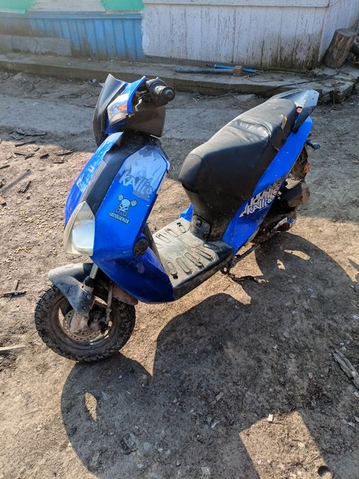 Vând scuter ecxploren de 49 T2 urgent preț 1900 lei