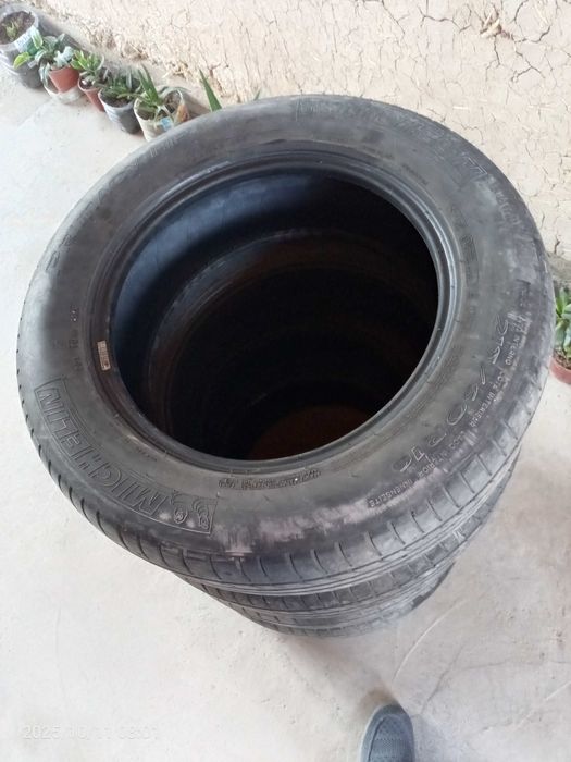 Shina 215  60  R16