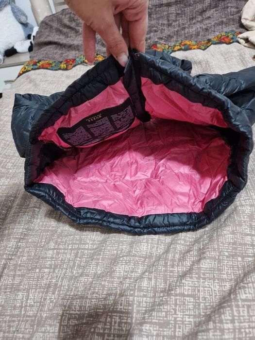 Детски якенца Guess за момиче