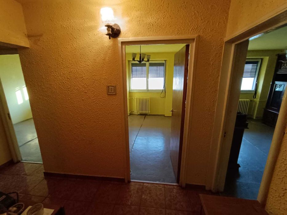 Apartament 3 camere  70mp decomandat la soseaua PRINCIPALA Pantelimon