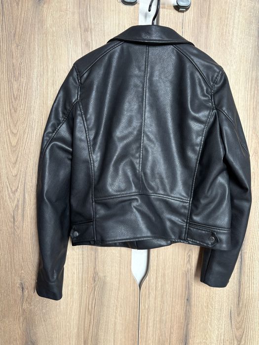 Дамски кожено яке