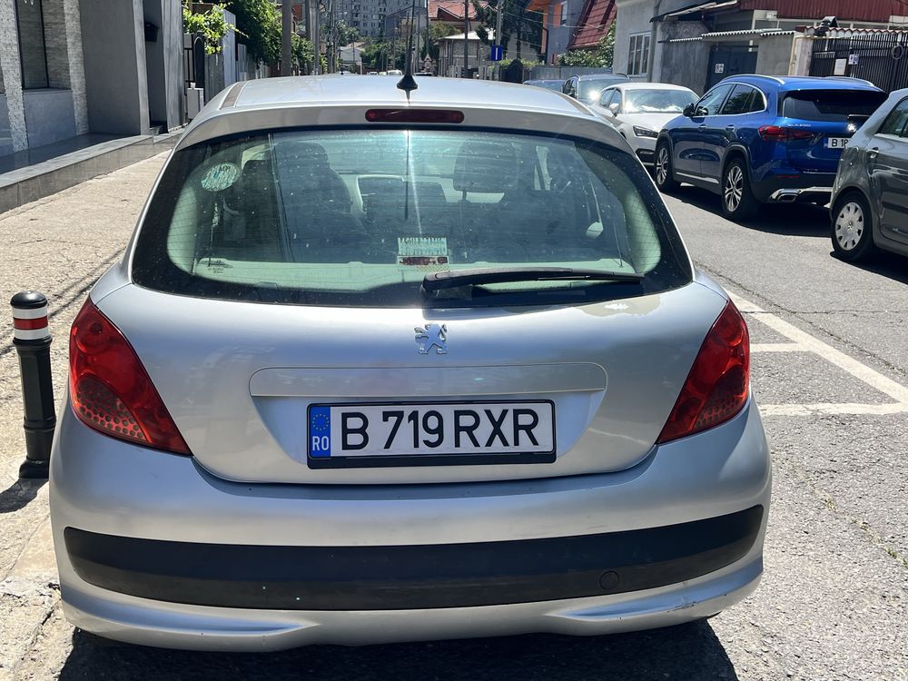 Peugeot 207 1.6 HDi (9HX) 92cp 2007