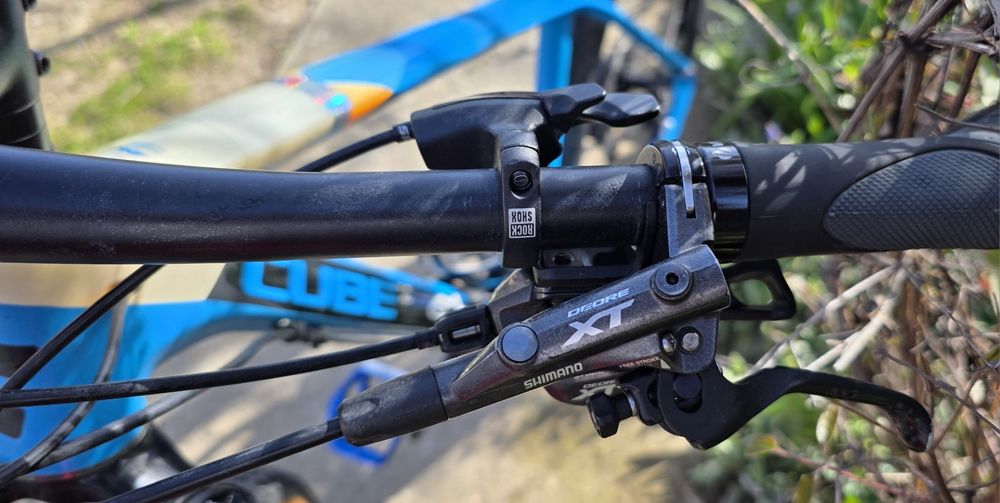 Vind Cube Reaction Cowntry Cross carbon.L size.