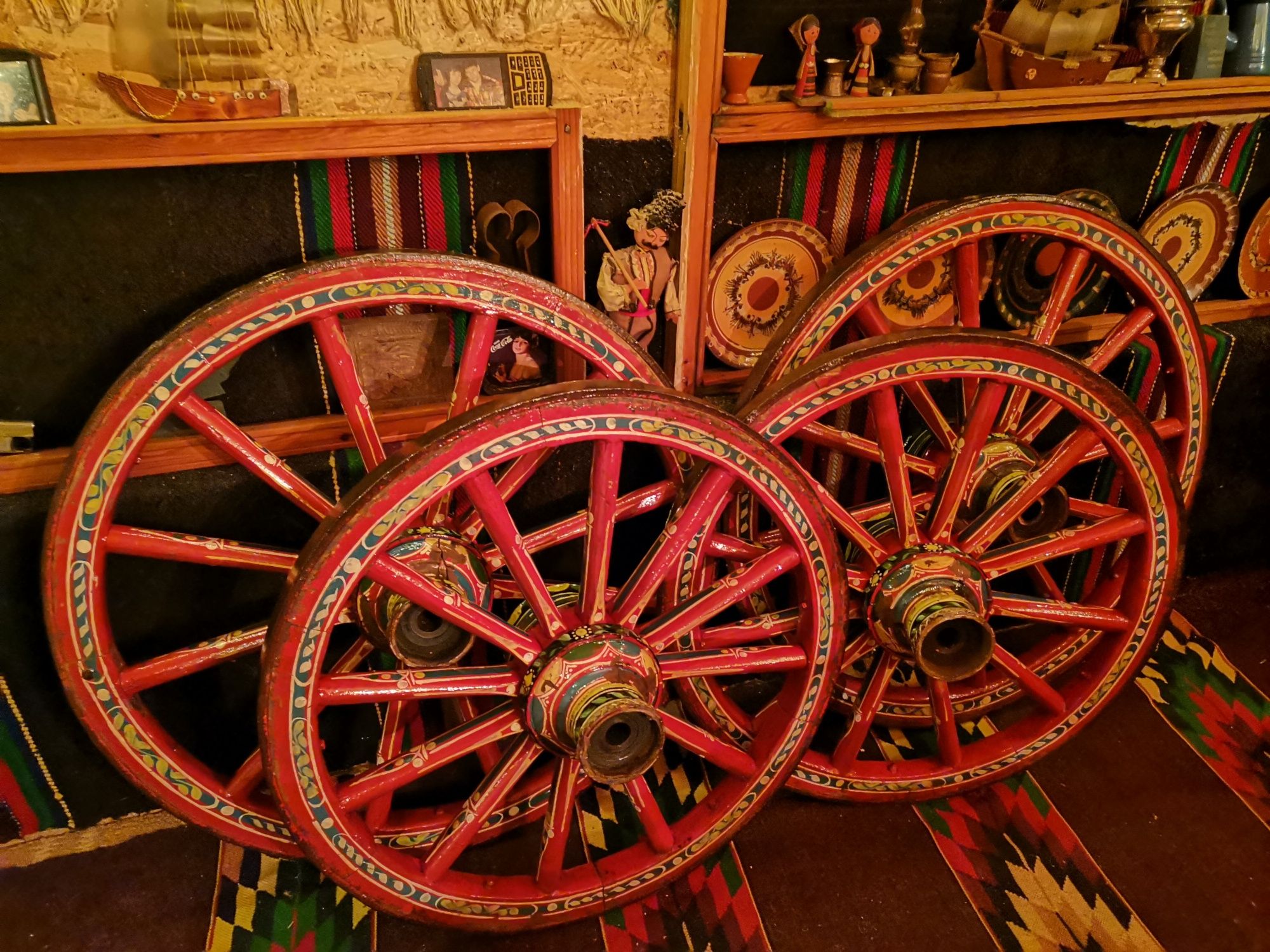 Рисувани колелета колела каруца