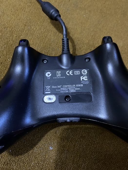 XBOX 360 контролер.