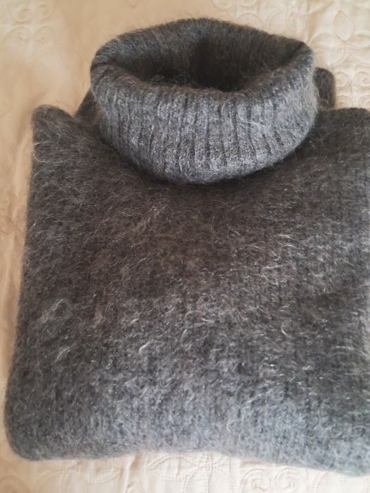 Теплый мужской свитер,новый