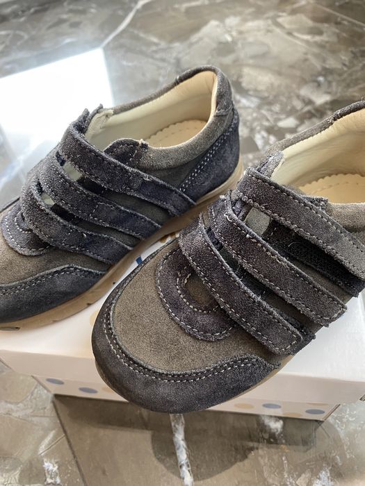 Adidași din piele pentru copii