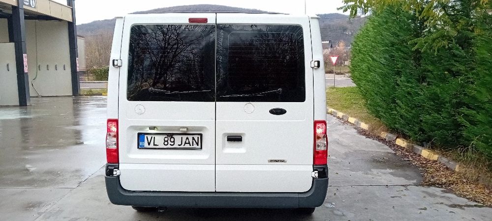 Ford Transit 2.2Diesel 8+1locuri/ unic propietar, klima