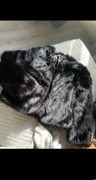 Дамско палто с косъм