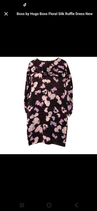 Рокля Hugo Boss .