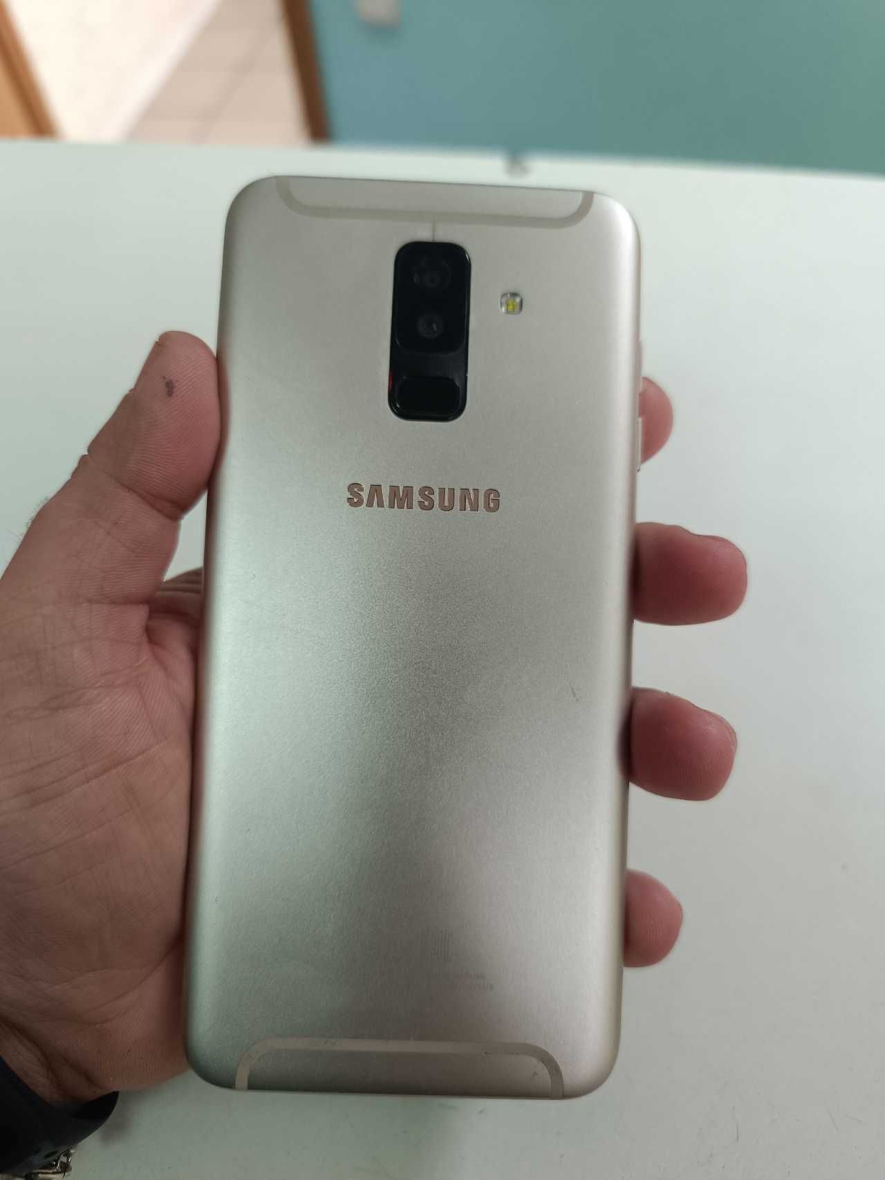 Продам смартфон Samsung A6 Plus в хорошем состоянии, все работает NFC