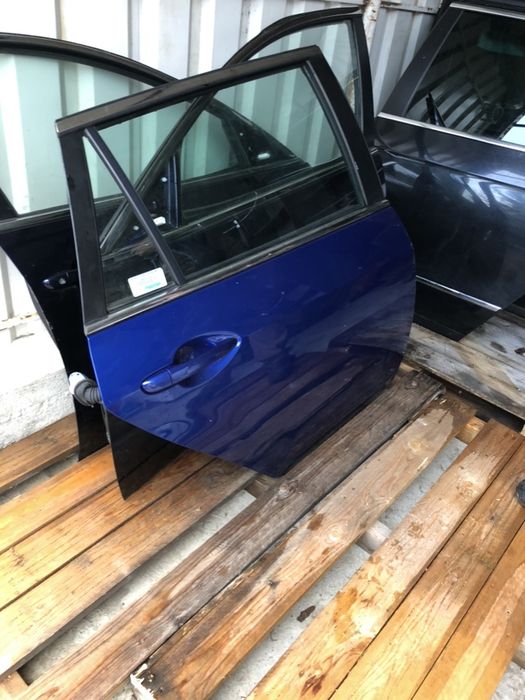 Usa stanga dreapta spate dif culori Mazda 6 GH break/combi 2008-2012